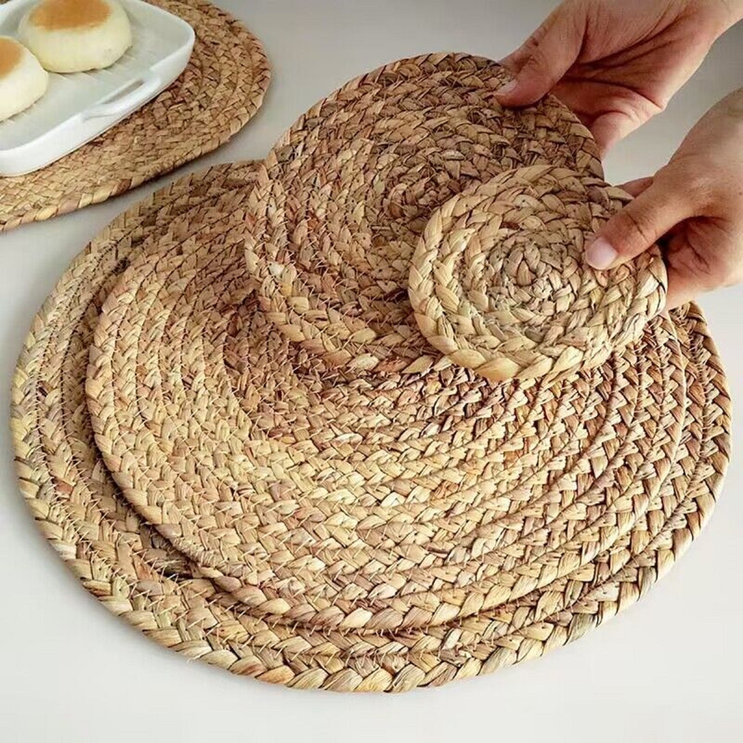 JIYUERLTD Straw placemat, Water grass Mat, hyacinth grass placemat, plate mat, coaster, pot mat,heat insulation mat for home kitchen