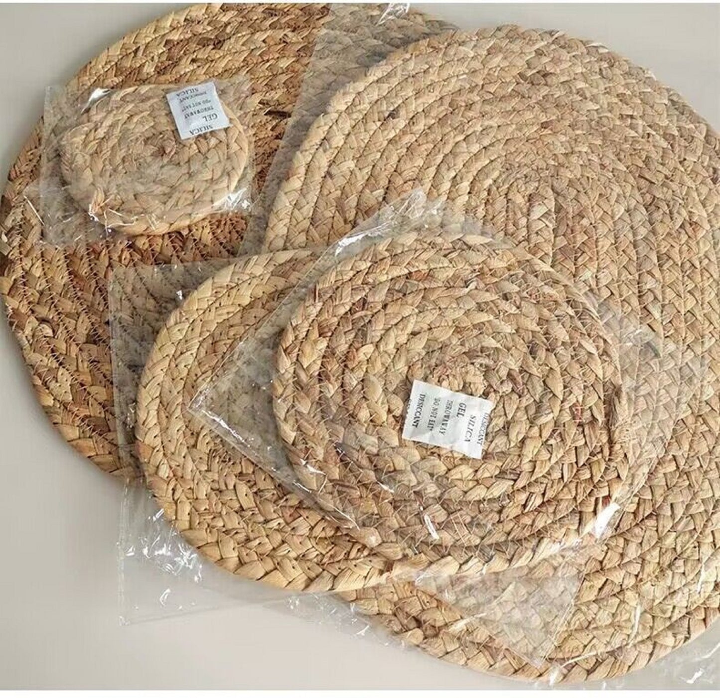 JIYUERLTD Straw placemat, Water grass Mat, hyacinth grass placemat, plate mat, coaster, pot mat,heat insulation mat for home kitchen
